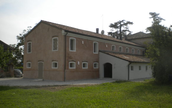 Renovation of a barn CARBONERA